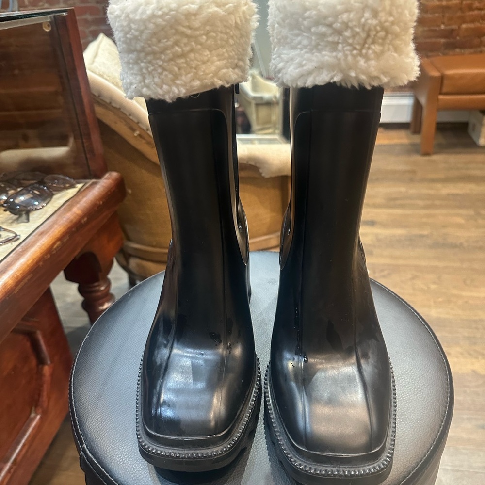 INC International Concepts Black Shearling-Lined Boots